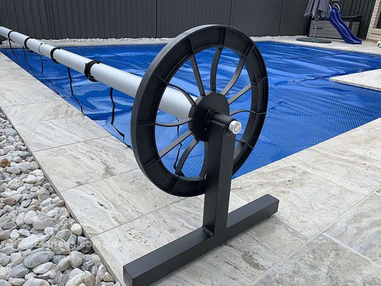 Apollo Pool Cover Roller