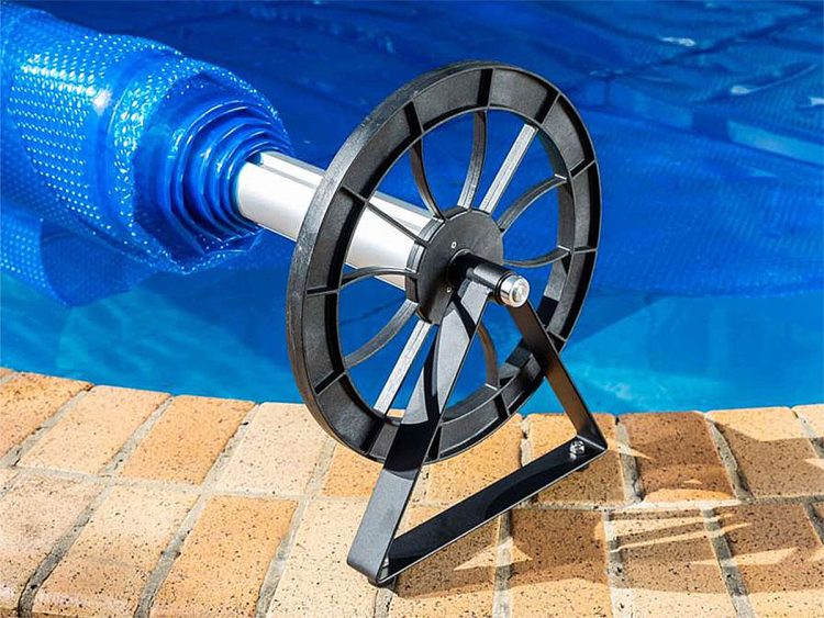 Arcadia Pool Cover Roller